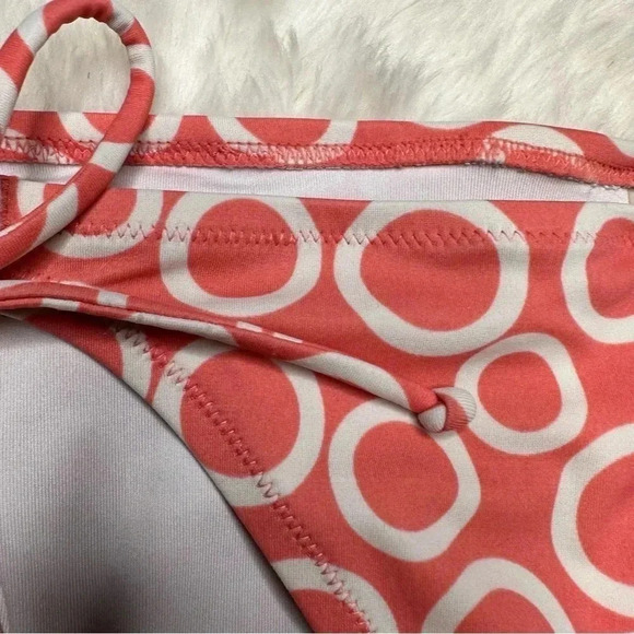 Victoria’s Secret Swim Bottoms Bikini Tie Sides Circles Peach & White Size Large - Picture 3 of 16